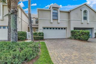 Oceanfront, gated community townhome with private W/D, beach & pool access - 3