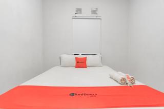 RedDoorz near Exit Toll Pasteur 4 - Bandung - 9