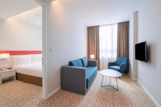Holiday Inn Express & Suites Johor Bahru by IHG - Johor Bahru - 2
