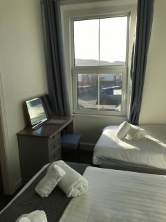 The Oasis Hotel - Llandudno - 2