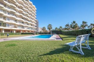 Beachfront apartment with sea view - 8