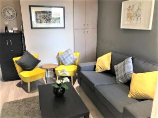 Guineas House - Newmarket - 4