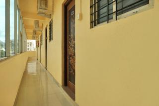 FabHotel Jayraj Executive - 8