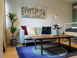 Sunny Modern Studio - Cismigiu Park & Old Town - Bucarest - 9
