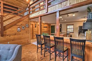 Piney Bluff Retreat with Mountain Views! - 4