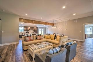Scenic Home on 20-Acre Farm Families Welcome - Cleveland - 5
