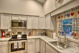 Creekside Lincoln Lodge in Pocono Mtns! - Brodheadsville - 1