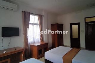 Hotel Abna Sangatta Mitra RedDoorz - Sengata - 2