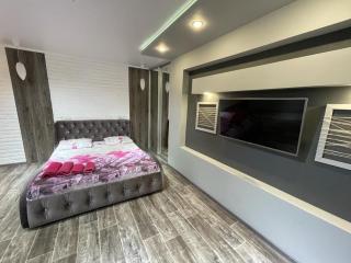 ЛЮКС академика сатпаева 47 - 4