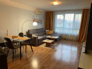 Central and Spacious apartment - Sofia - 7