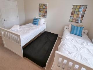 3Br 2Bath Condo Balcony 5min Conv Center 1388ft - 4