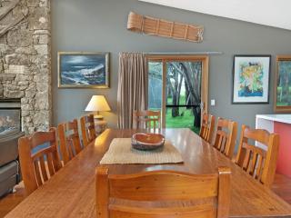 Les Perrieres Chalet - Spacious 2BR Chalet l Gym l Indoor Pool l Tennis l WiFi l BBQ - Jindabyne - 6