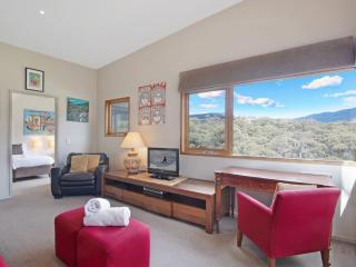 Les Perrieres Chalet - Spacious 2BR Chalet l Gym l Indoor Pool l Tennis l WiFi l BBQ - Jindabyne - 1