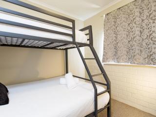 Tanderra 10 on Park Road - 2