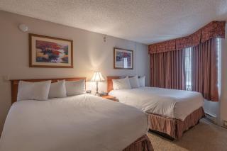 Grand Lodge 1-Bedroom Condo with 3 Queens & Close to Everything condo - 2