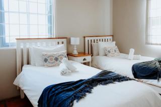 Sweet Dreams - Paternoster - 1