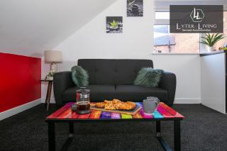 Leicester's Lyter living Serviced apartments Opposite Leicester Railway Station - Leicester - 3