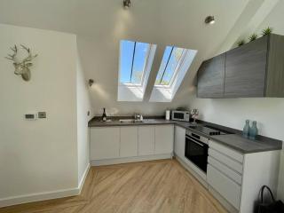 4 The Salt Yard, Whitstable - free parking, centre of town, 2 min walk to beach - 6