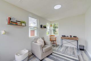 Peaceful Lady Lake Home with Screened-In Porch! - 8