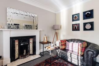 Luxury Inverness central apartment private parking - 3