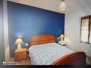 Agréable T2 avec petite cour privative - 3 nuits minimum - 4