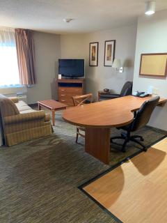 Candlewood Williamsport by IHG - Williamsport - 9