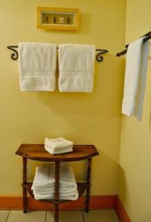 Wild Pacific Guest Suites - 3