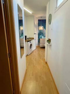 Estudio junto a Plaza Merced - Málaga - 1