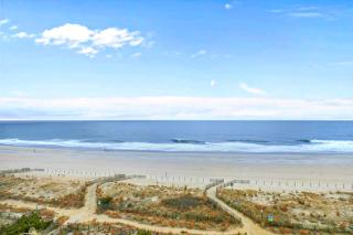 Pyramid IV - Ocean City - 1