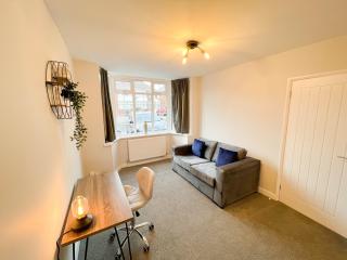 Arden House -Modern, Stylish 3-bed near Solihull, NEC, Resorts World, Airport,HS2 - 6