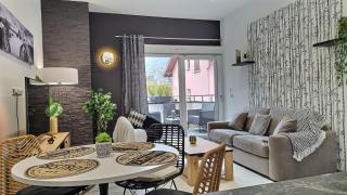 Black&White Home-by So'SerenityHome-Balcon-Parking - 2