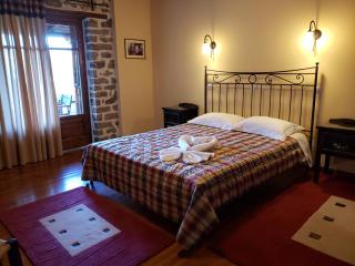 Dryades Guesthouse - Ano Chora - 8