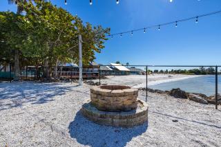 Come Stay Where the Dolphins Play! - Ruskin - 7