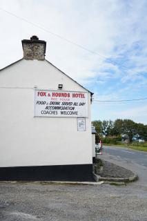 Fox & Hounds Hotel - 5