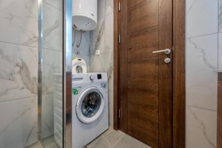 Zlatna zona 59 (Titova vila) - 1