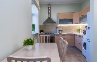 Khreschatyk. Independence Sq. 2 BR - Kiev - 5
