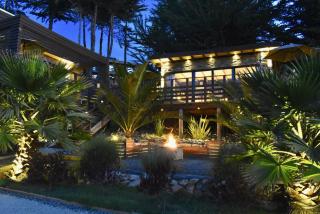 ---- ESCAPADA DE LUJO PARA DOS ---- Casa Boutique Privada - Vistas al Océano - Parrilla y Fogón en Quincho Privado - Insumos desayuno - Tu estadía incluye GRATIS 1 Sesión de Hidromasaje & Cromoterapia bajo las estrellas en Jacuzzi Privado - Pichilemu - 4