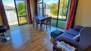 Quiet homestay, private room with own bathroom - Paraparaumu Beach - 6