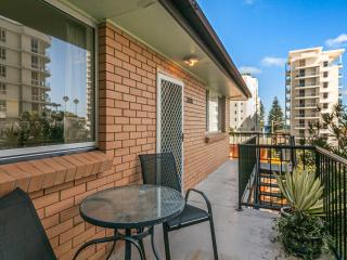 Como Unit 6 - Gold Coast - 4