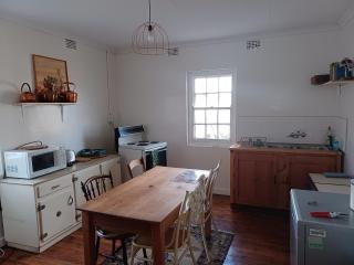 Yardley Cottage - 1