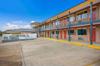 Econo Lodge Russellville - 5