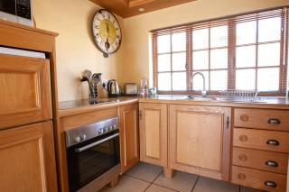 Crimson Cottage - 6