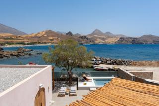 Isla Beach House, a Timeless Retreat, By ThinkVilla - Damnoni - 2