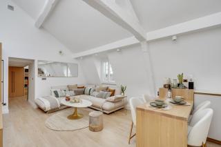 Amazing HISTORICAL PARISIEN LOFT NEXT TO LOUVRE AREA-4 - París - 0