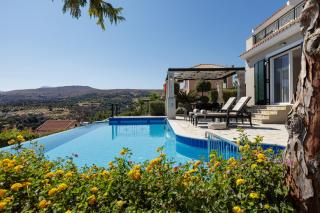 Keano Villa, Impeccable Panoramic Views, By ThinkVilla - Ayía Paraskeví - 5