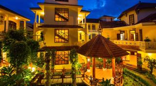 Lantern Boutique Hoi An - 1