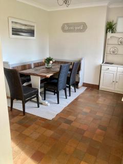 Glenbrae House 3 bedrooms near Nantwich with countryside views on private driveway - 5