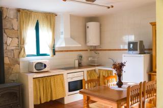 Apartamentos Rurales Mayorazgo - Cañete - 0