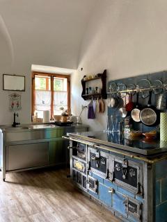 Juvanova hiša (all house) - 6