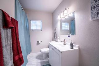FULLY REMODELED HOME WITH SERENITY - Carmichael - 7